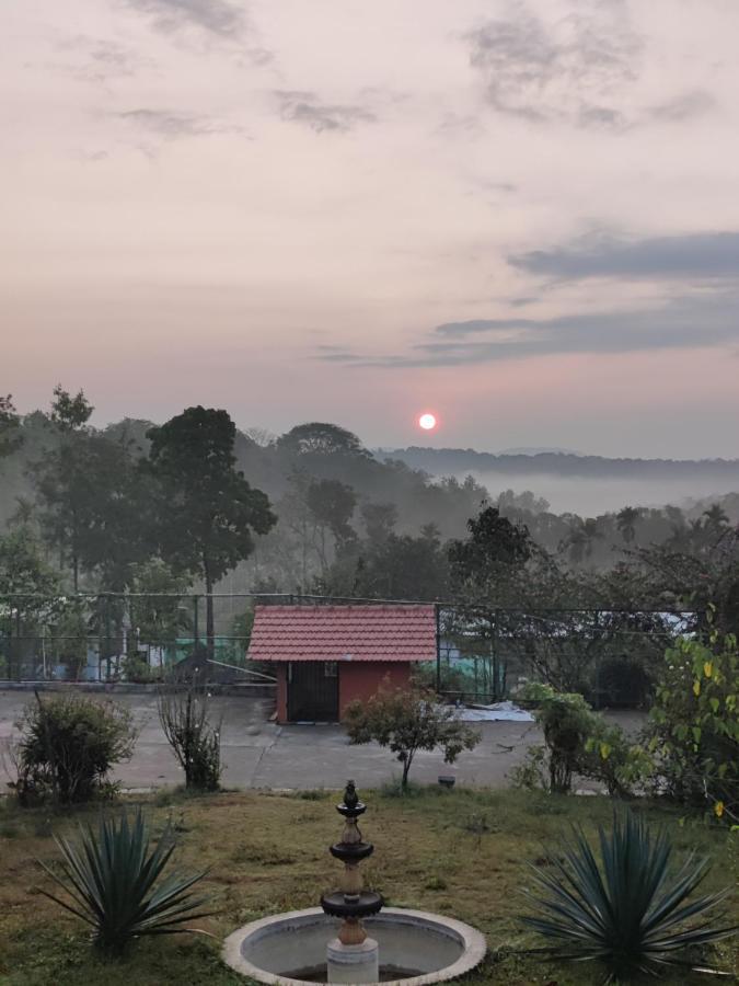 Robin Woods Homestay Sakleshpur Esterno foto